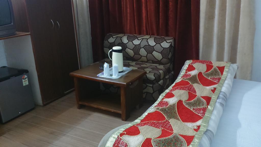 Hotel Katra Residency מראה חיצוני תמונה