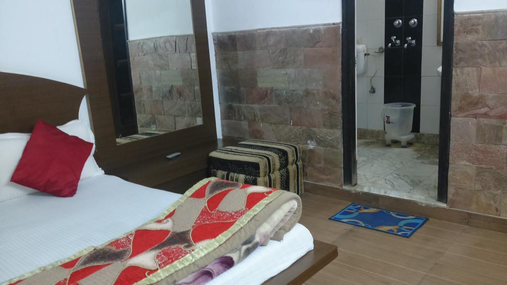 Hotel Katra Residency מראה חיצוני תמונה