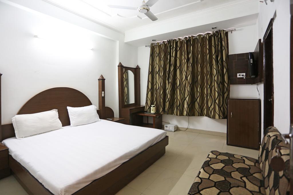 Hotel Katra Residency מראה חיצוני תמונה