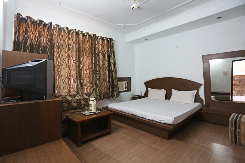 Hotel Katra Residency מראה חיצוני תמונה