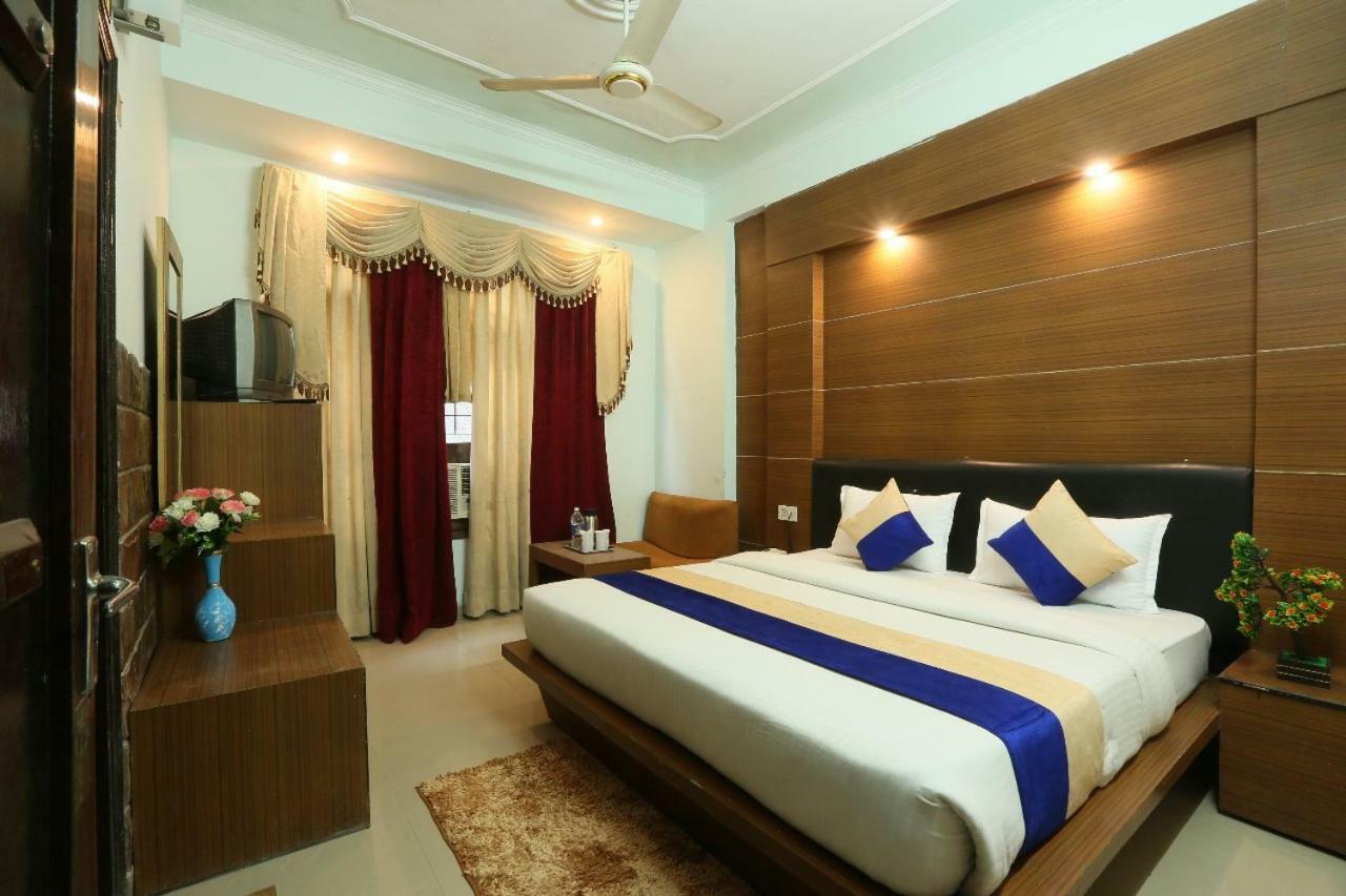 Hotel Katra Residency מראה חיצוני תמונה