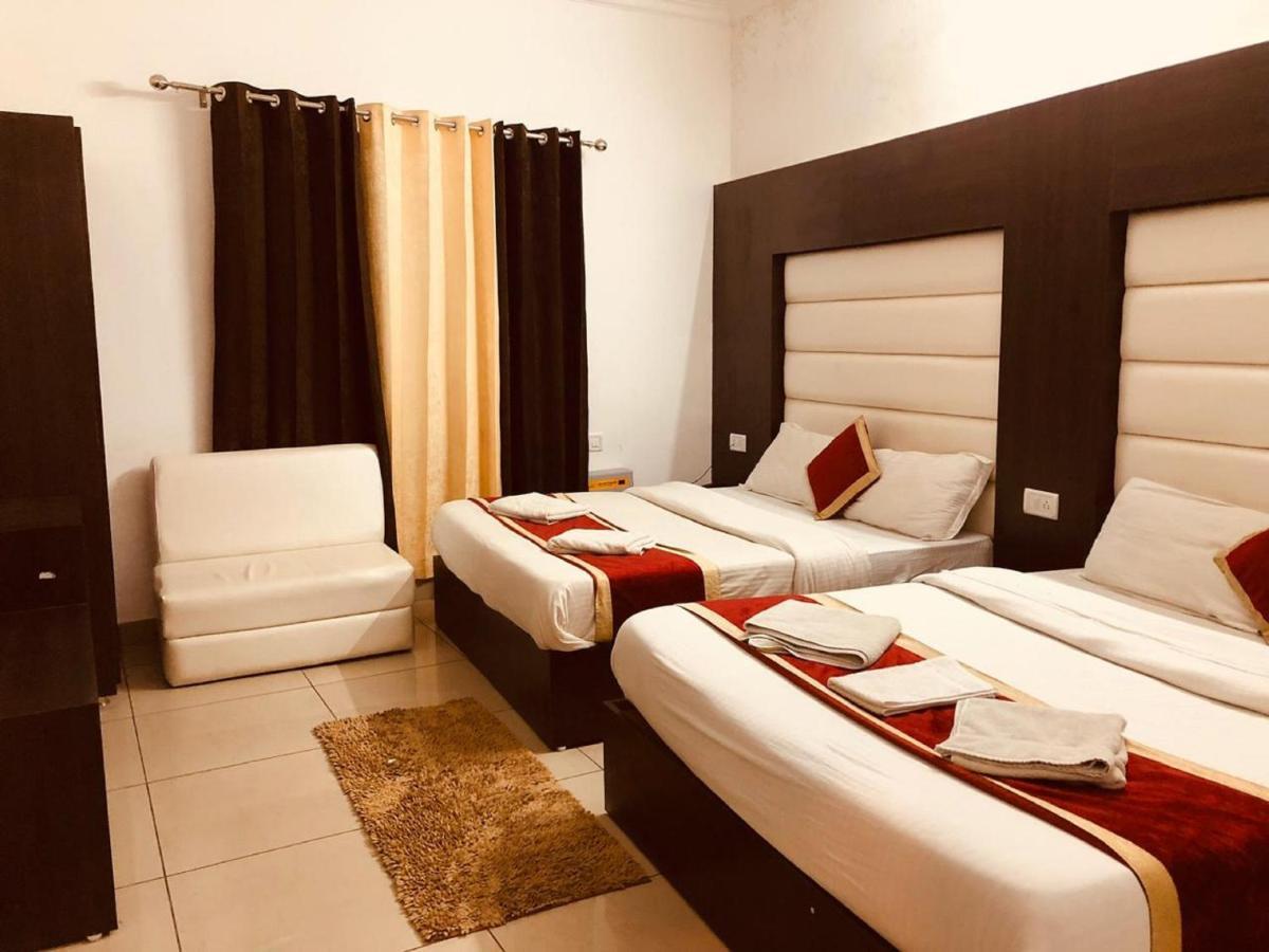 Hotel Katra Residency מראה חיצוני תמונה